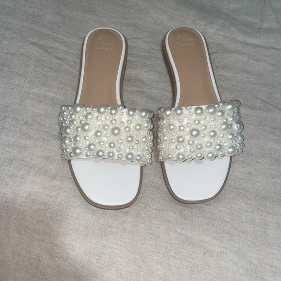 Target White Pearl Slide Sandals - Picture 1 of 2